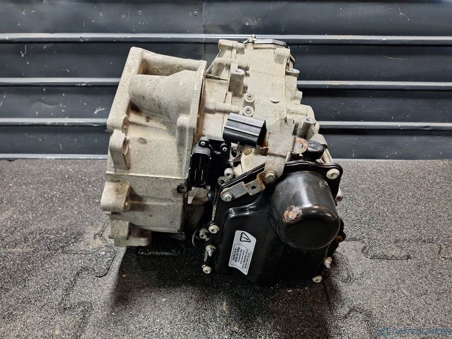 Carcasa cutie de viteze DSG DQ200 LST 1.6 TDi CAYC 77KW|105HP VOLKSWAGEN GOLF  VI Variant (AJ5) [ 2009 - 2014 ]