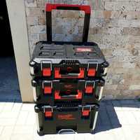 Milwaukee PACKOUT Система от 3 броя закрепващи се куфари