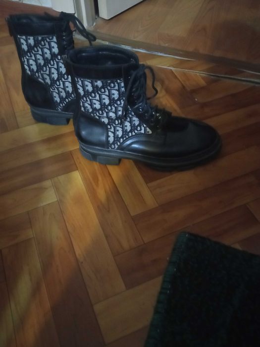 Полусапожки женские 38 размер,кожаные.стелька 25 см