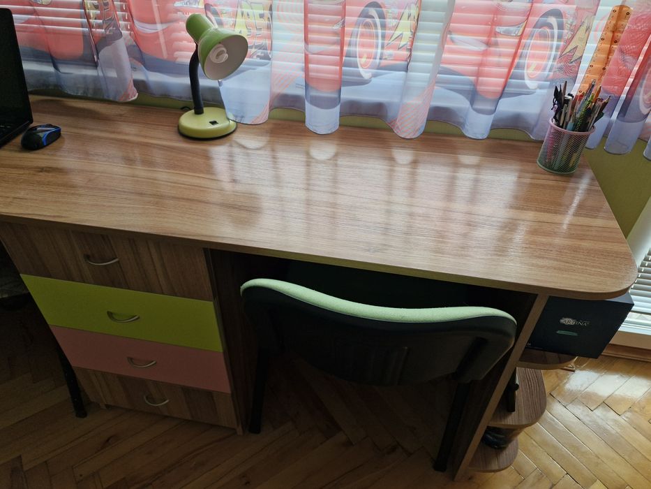 Двойно бюро за детска стая