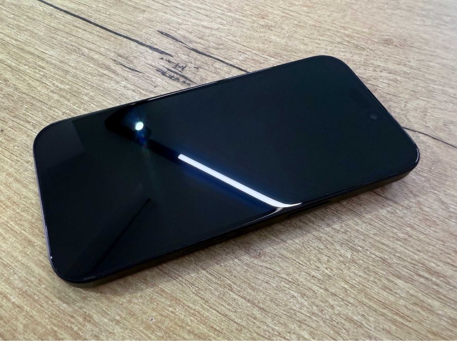 Iphone 16 schimb cu 16 pro doar nou nefolosit