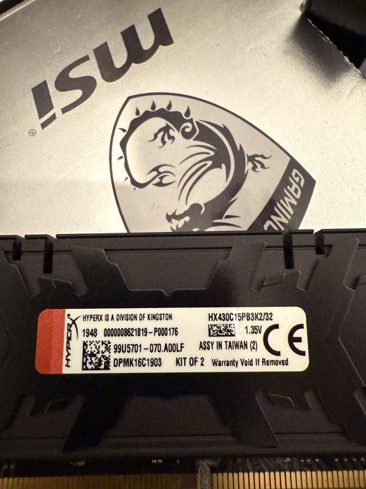 Vand DDR4 32G (16x2) 3000MH Kingston Predator