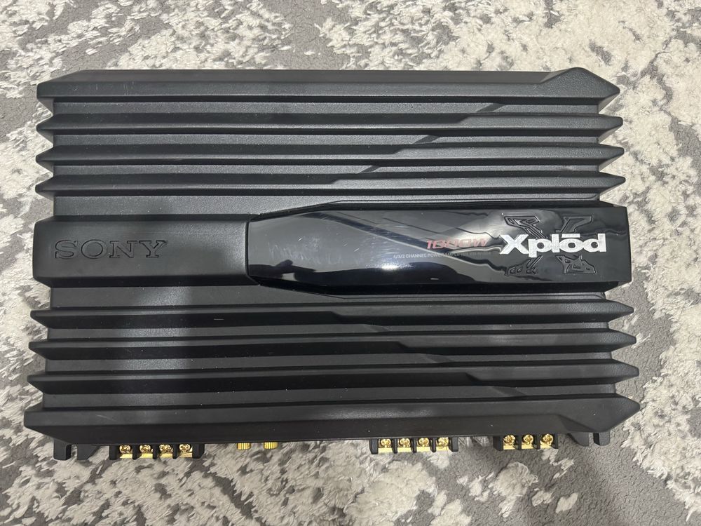 Усилитель Sony 1000w 4 канальный