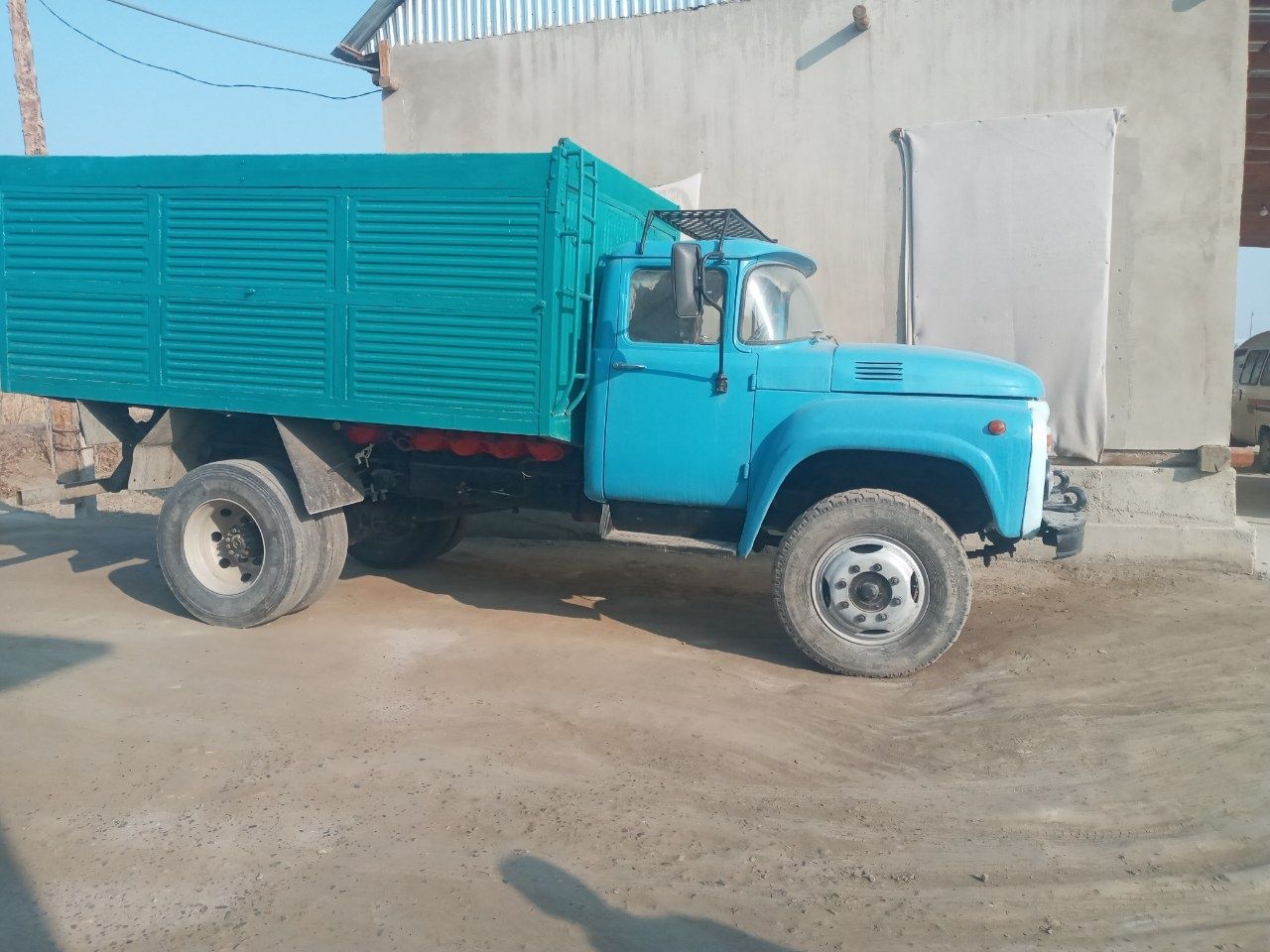 Zil 130 Sotiladi