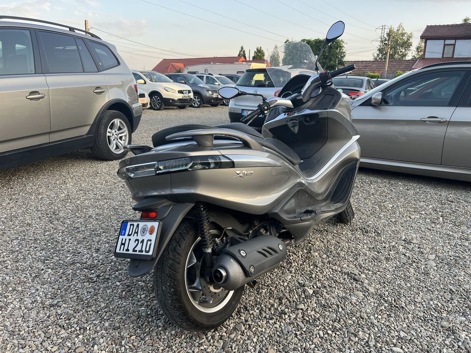 Scuter Piaggio X10  125 CM cat B !!! Rate cu buletinul!