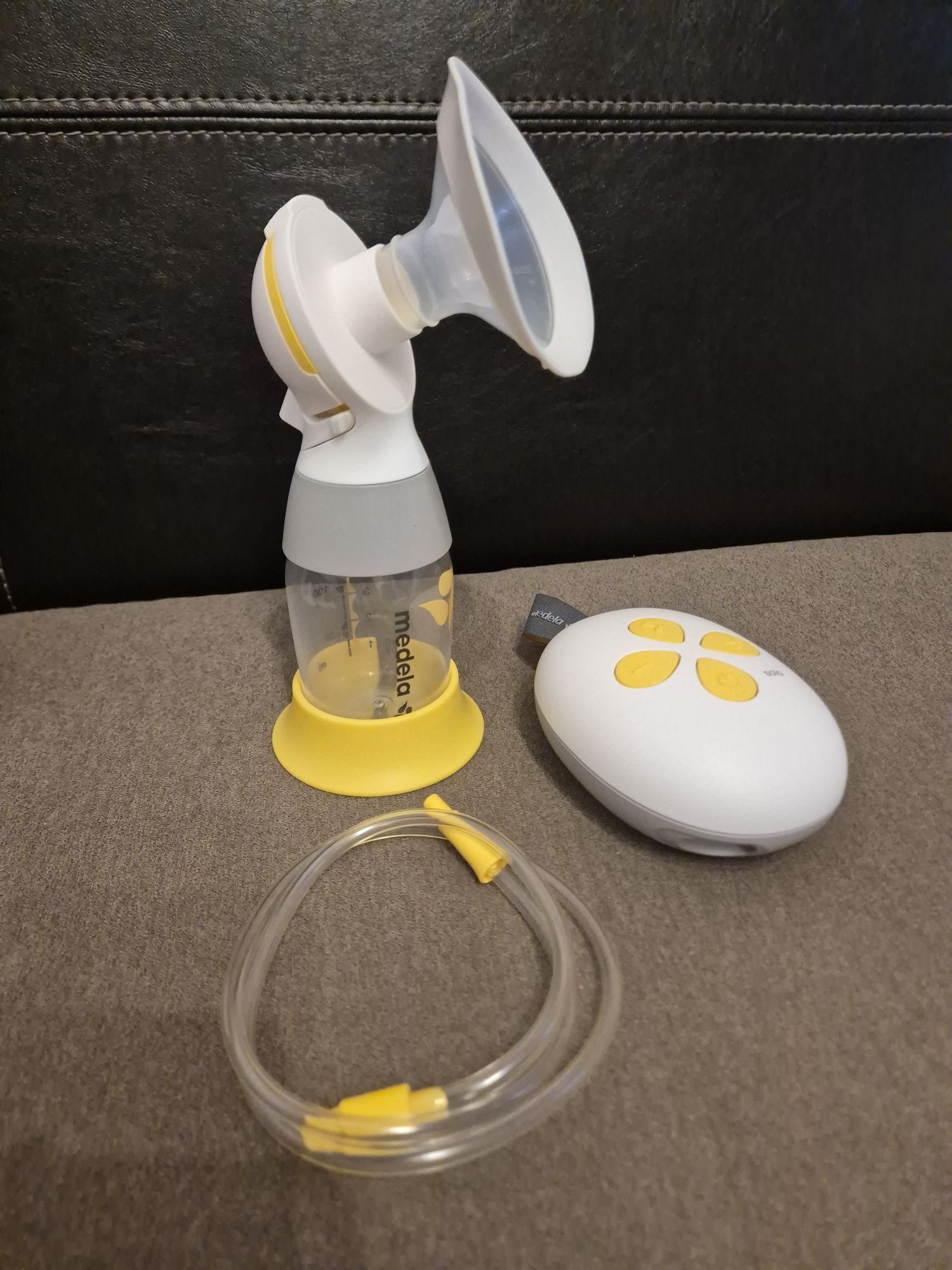 В гаранция! Двуфазна помпа за кърма Medela Solo