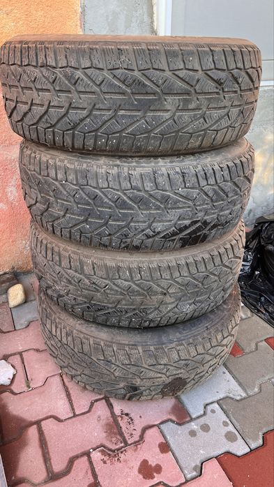 Anvelope/Cauciucuri iarna 225/60/17