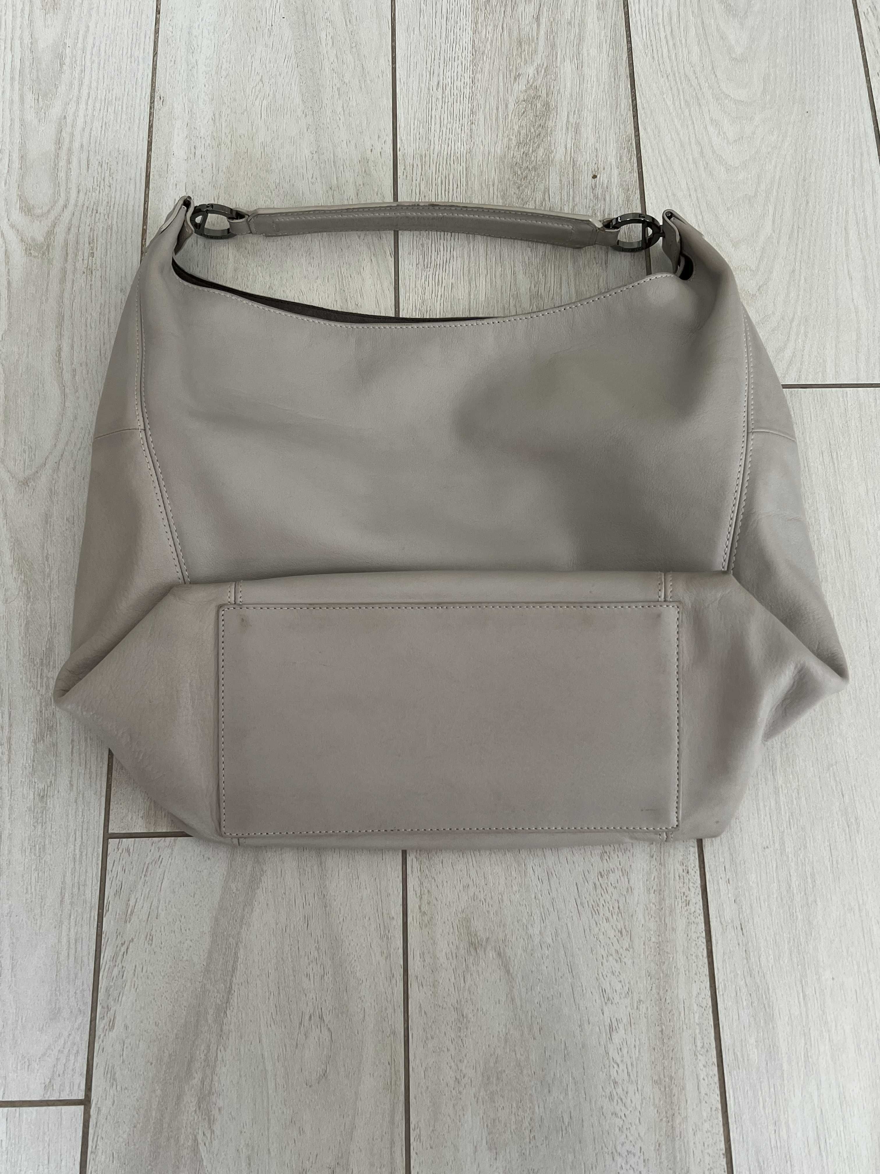 Дамска чанта Furla, сива, кожена, запазена, с ципове