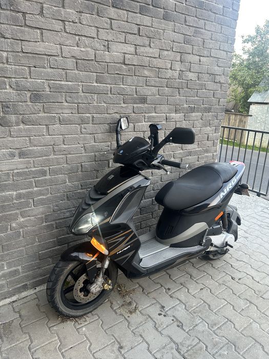 Scuter Piaggio NRG (Energy) Hyper 2 2T fara permis!