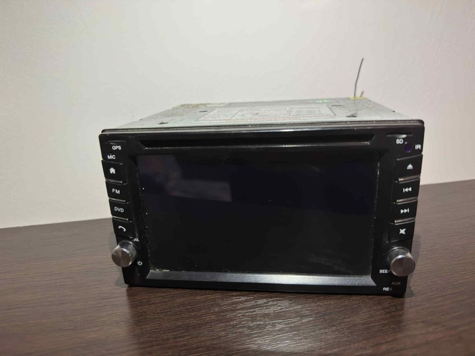 Navigație 2DIN ecran tactil 7” – GPS, DVD, USB – universală