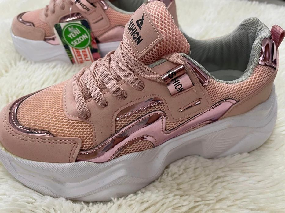 Дамски маратонки