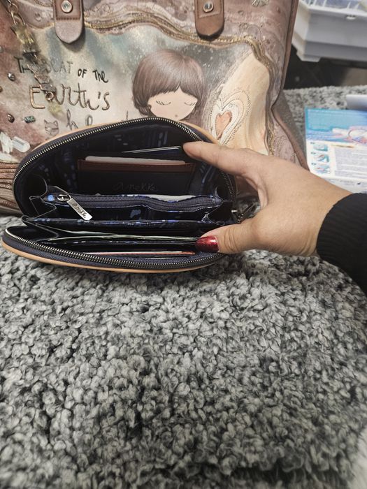 Галяма чанта със протмоне