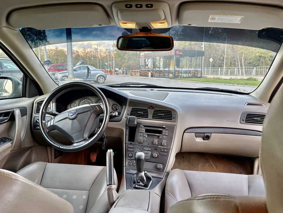 Volvo s60 2.4 бензин в добро състояние!