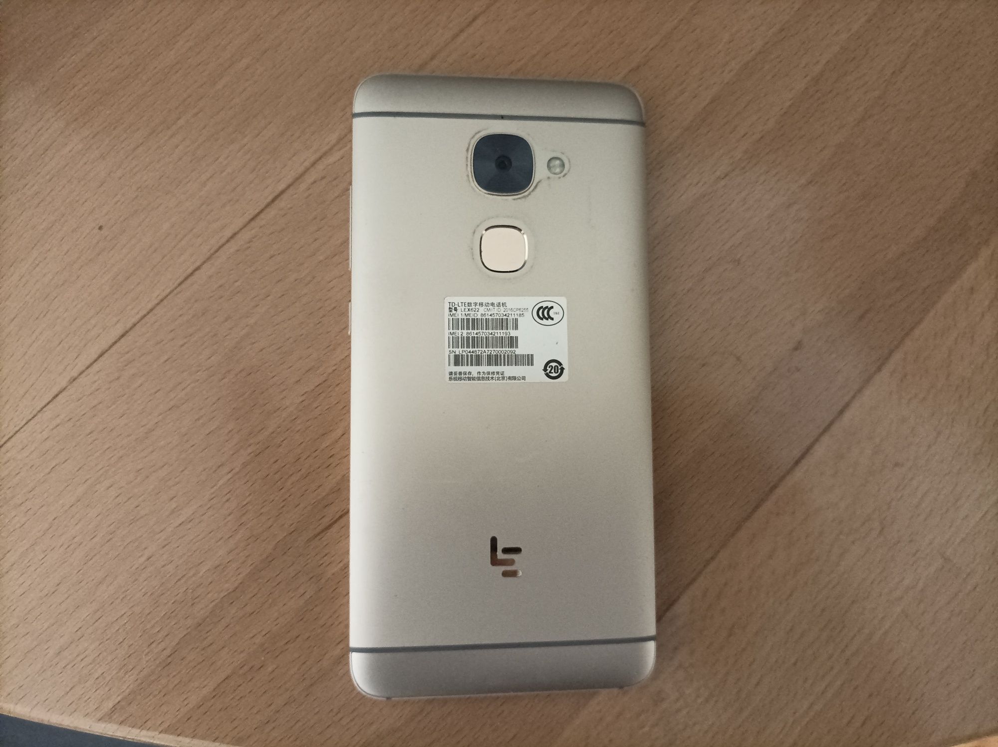 Продавам телефон leeco модел Le X 622