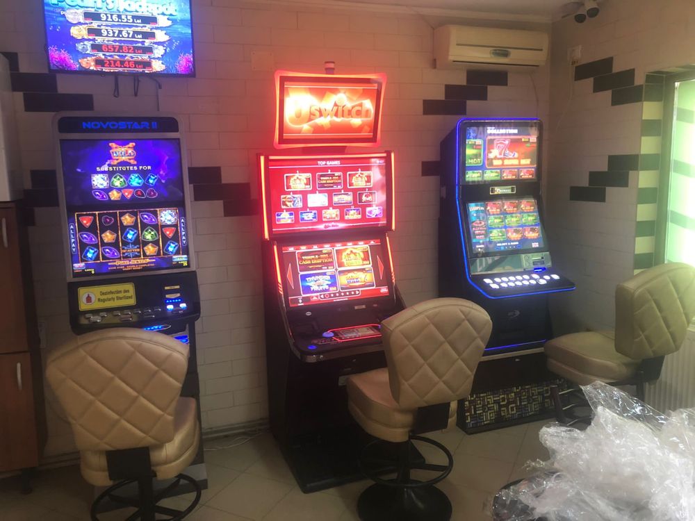 Jocuri de noroc, slot machine, aparate.