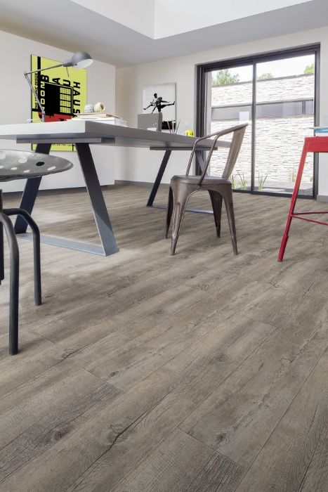 Montaj Mocheta LVT PVC Linoleum Parchet Plinte Polimer  Epoxi 3D