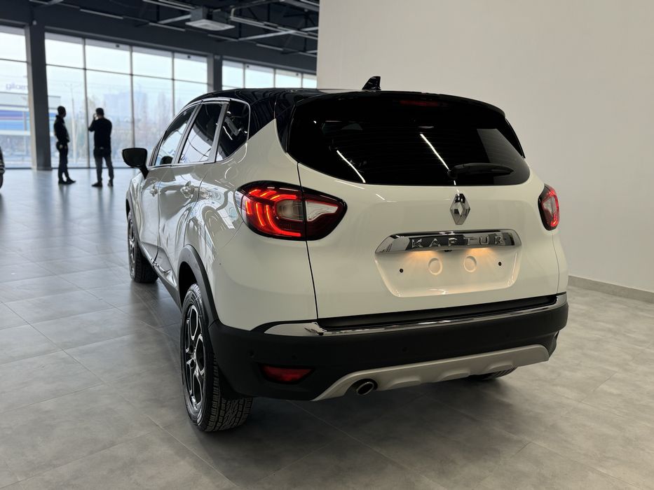 Renault Kaptur 1.6 full