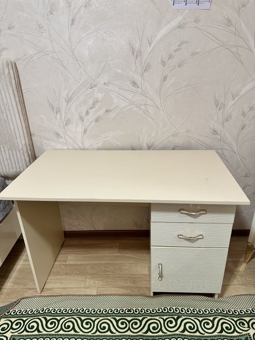 Компютерный столик