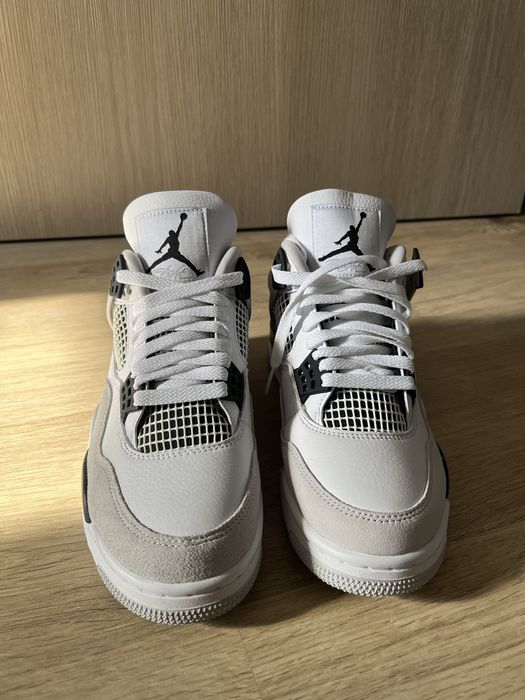 Jordan 4 military Black