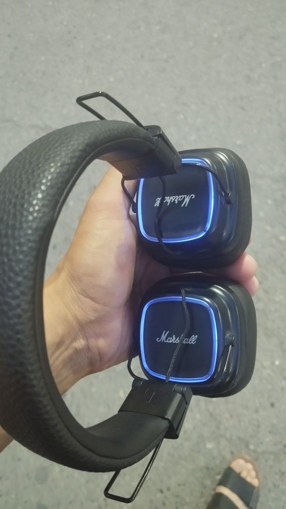 Наушник Marshall