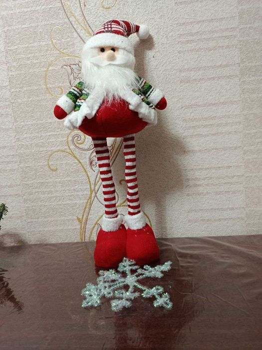 Новогоднии игрушки декоративные с телескопическими ножками