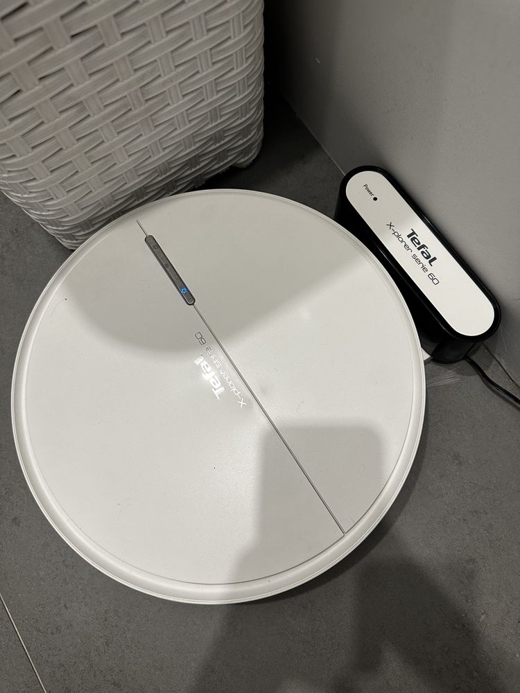Робот пылесос Tefal Xs