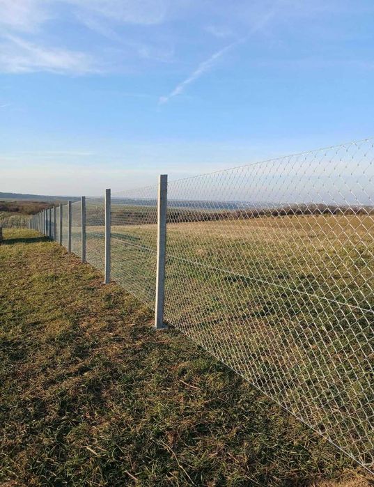 Garduri din sipca metalica, panou tip jaluzele, tabla, plasa si BCA