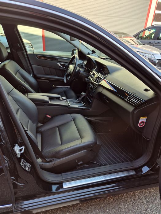 Mercedes Benz E220 an 2009 diesel automat