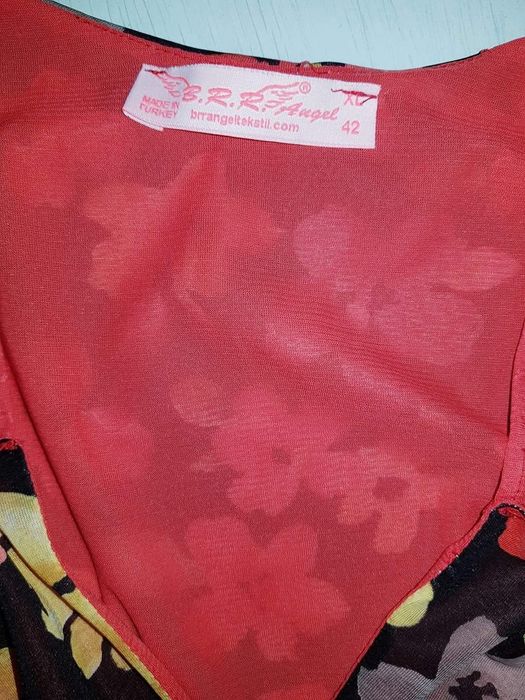 Свежа дамска лятна рокличка тип прегърни ме