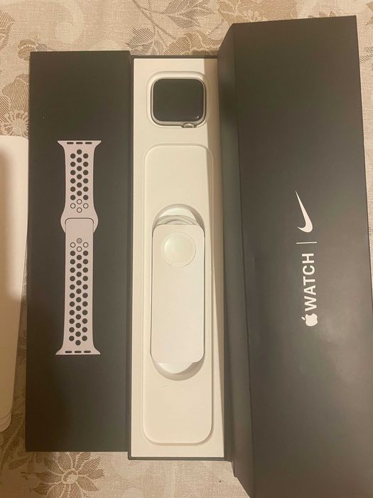 Apple Watch SE Nike GPS 40mm
