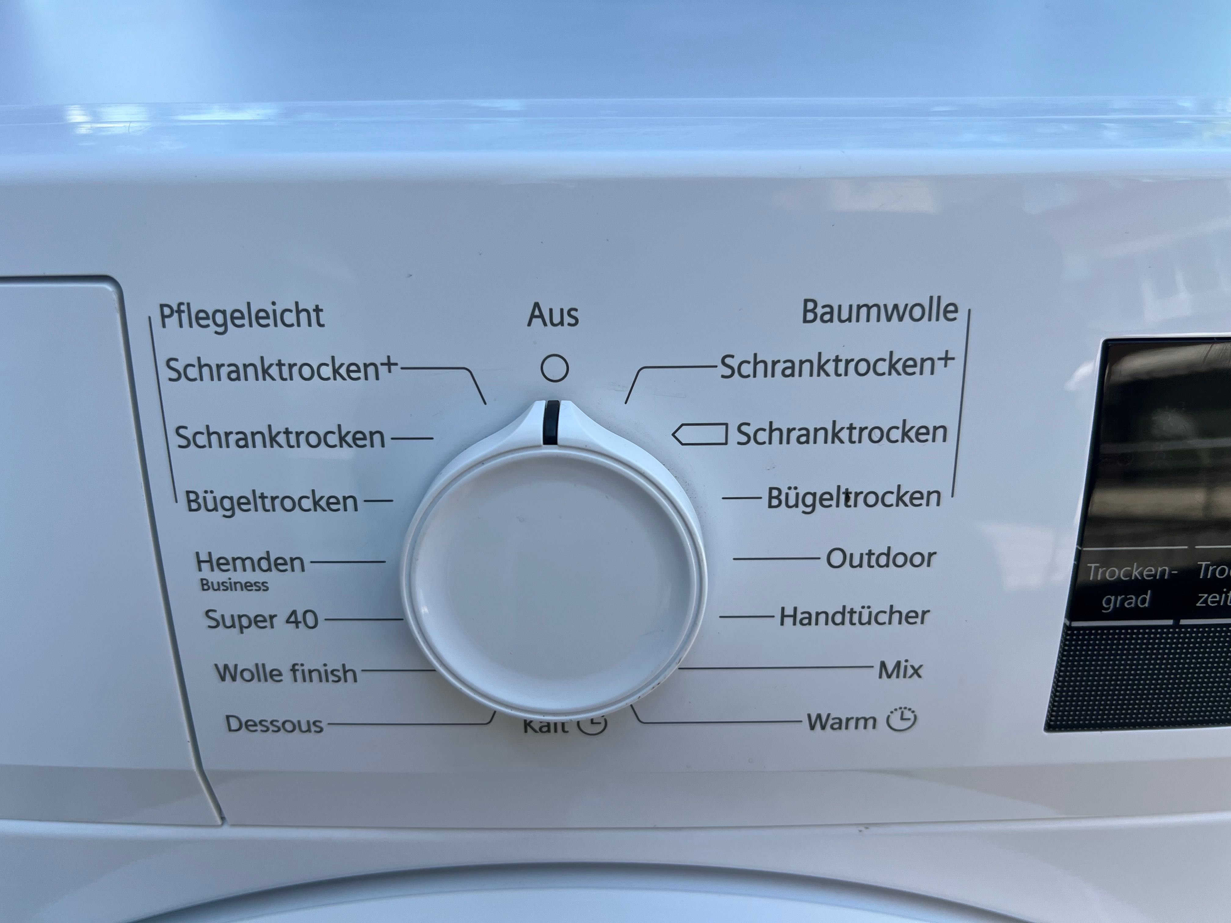 Сушилня Siemens -IQ 300,I Sensoric 8 кг,термопомпа,А++
