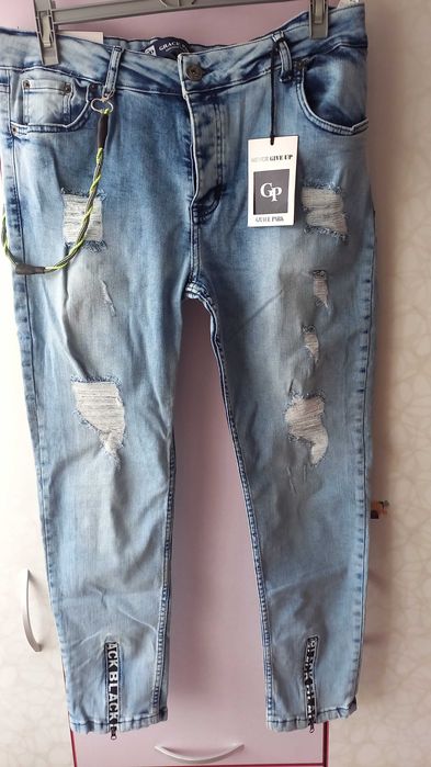 Blugi superoferta