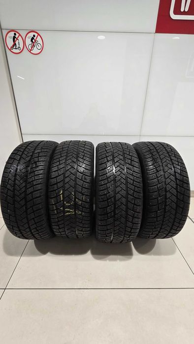 Зимни гуми 275/45/21 DOT 2024