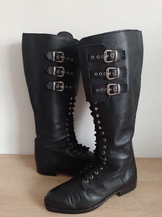 Cizme lungi cu șiret