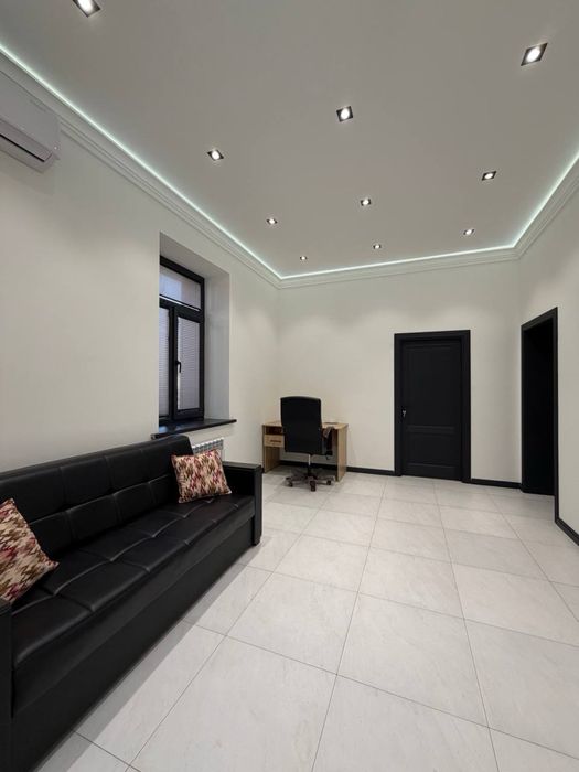 Аренда нежилое Евро ремонт 1-Линия Саракулка ор; Круг 72 кв.м мебель