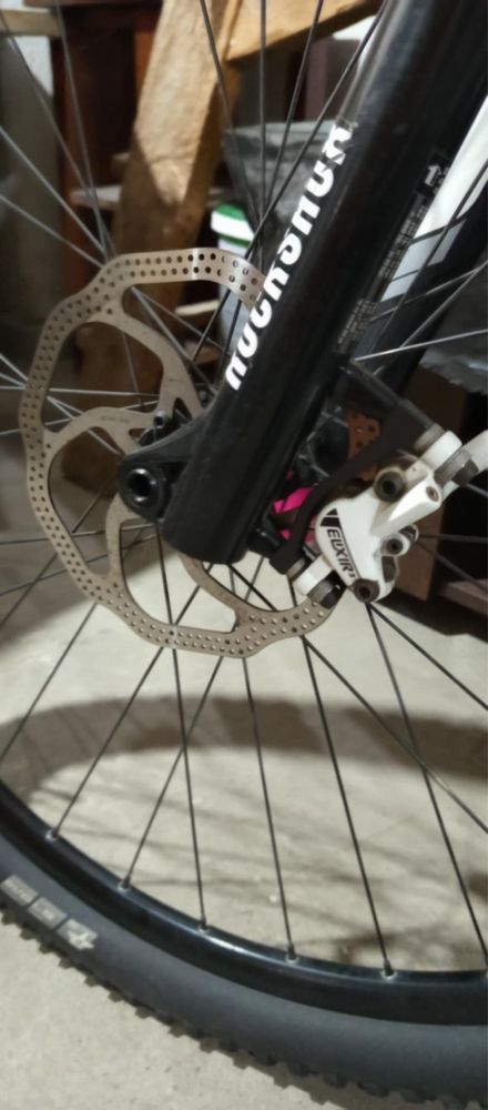 Bicicletă Giant cadru carbon