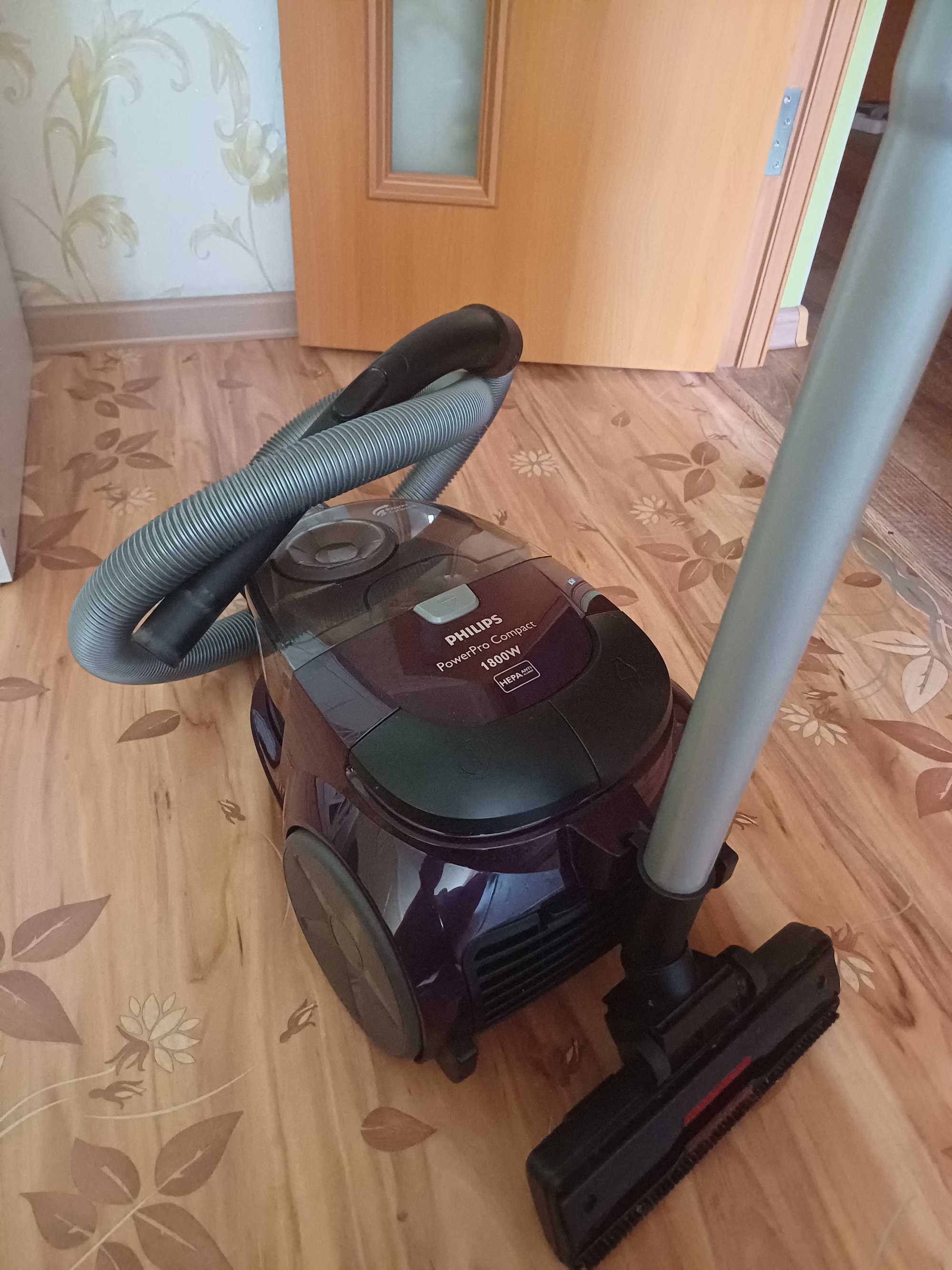 Продам пылесос Philips
