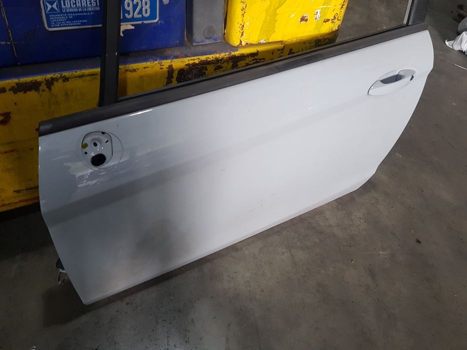 Usa stanga  ford fiesta mk7 2017 pe original