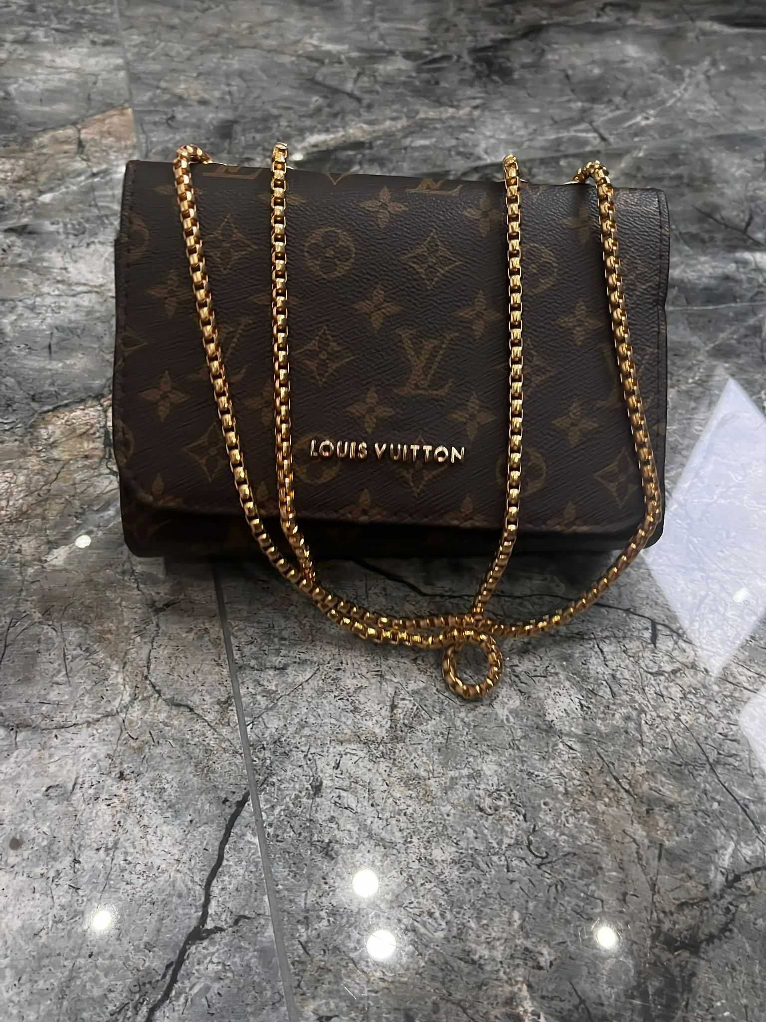 Дамска чанта Louis Vuitton