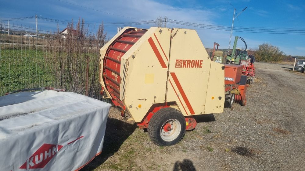 Krone 150 presa Deutz Fahr 490