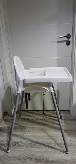 Vand scaun de masa inalt Ikea pentru bebelusi cu tava