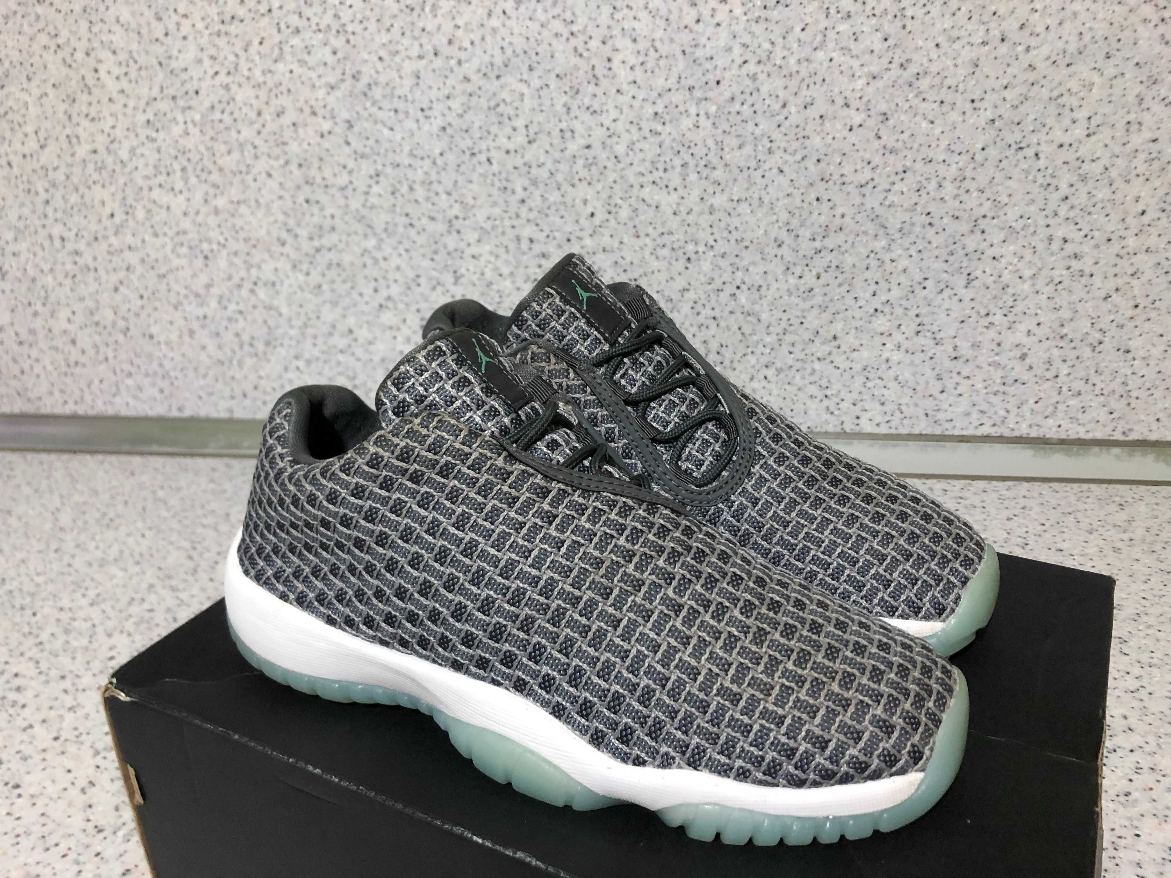 ОРИГИНАЛНИ *** Nike Air Jordan Future Low GS 'Wolf Grey'