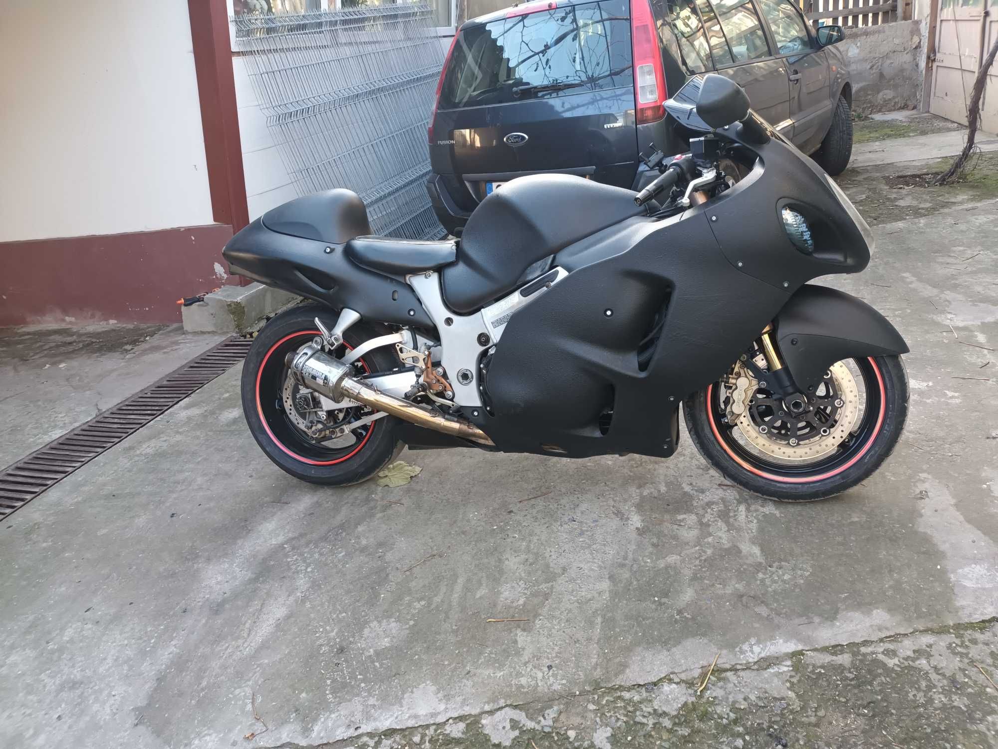 Suzuki GSX1300R Hayabusa