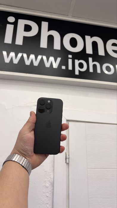 iphone 16 pro 256 gb. Черен