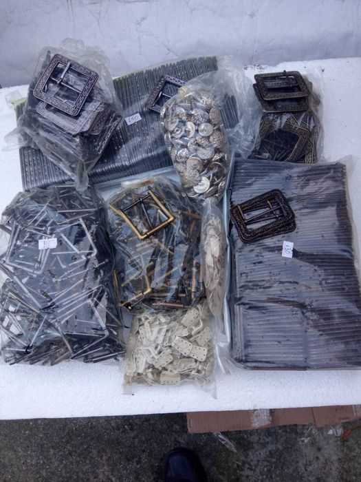 Produse de marochinarie