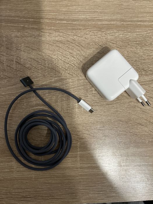 Incarcator macbook air 13 m3