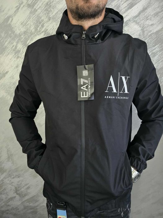 Haine bărbați și femei, preturi incepand de la 150 de lei.