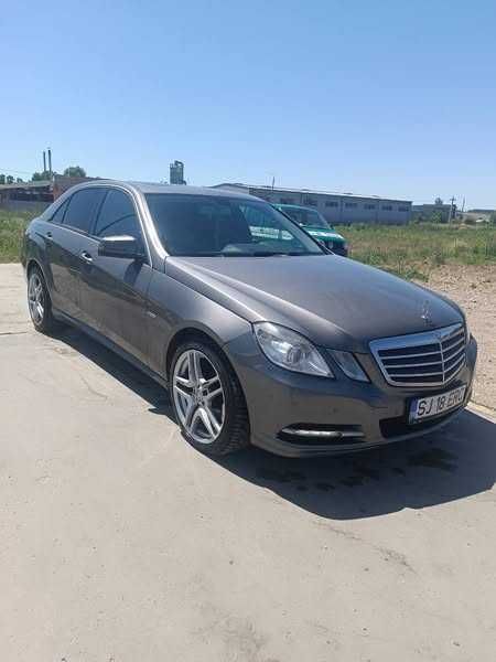 Mercedes E - CLASS W212