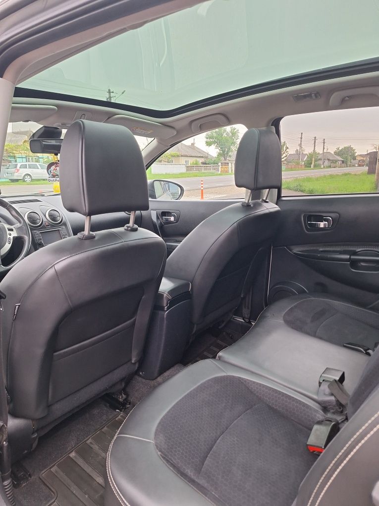 Nissan Qashqai+2