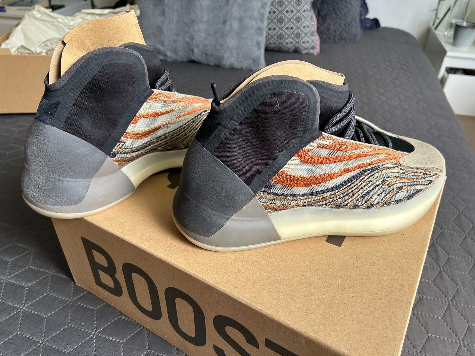 Adidas Yeezy QNTM Flash Orange